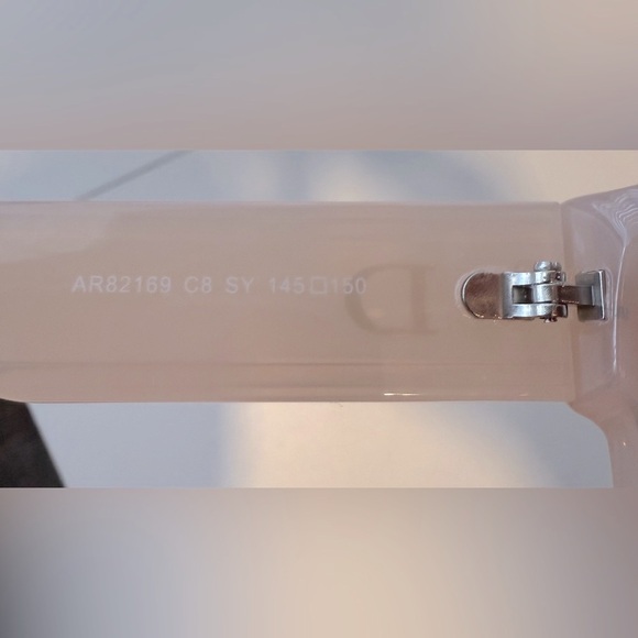 ✨ Oversized Shield Sunglasses – Designer-Inspired ✨ - Picture 5 of 6